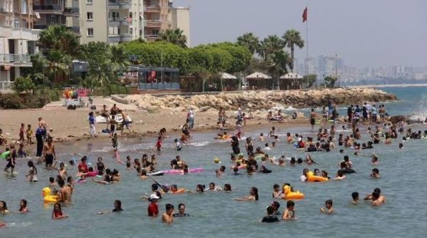 Mersin Plajları Doldu Taştı