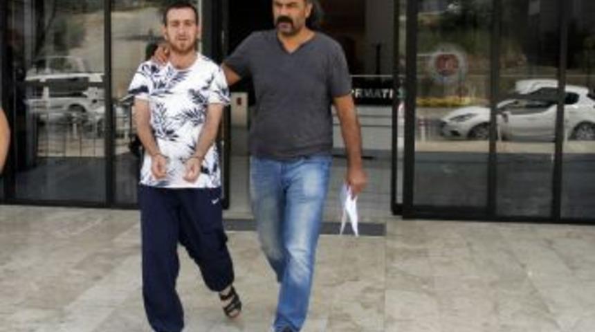 4 Yıl Hapis Cezası İle Aranan Şahıs Alanya&rsquo;da Yakalandı