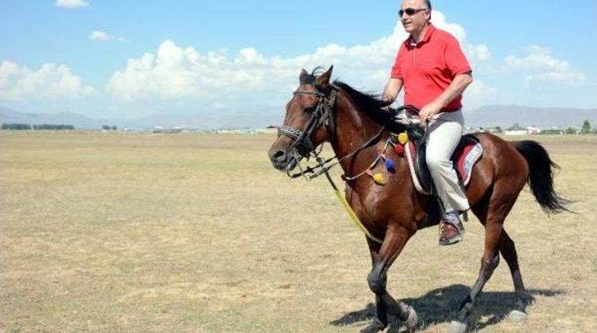 Erzurum Kongresinin 98'inci Yıl Dönümü Kutlandı (3)