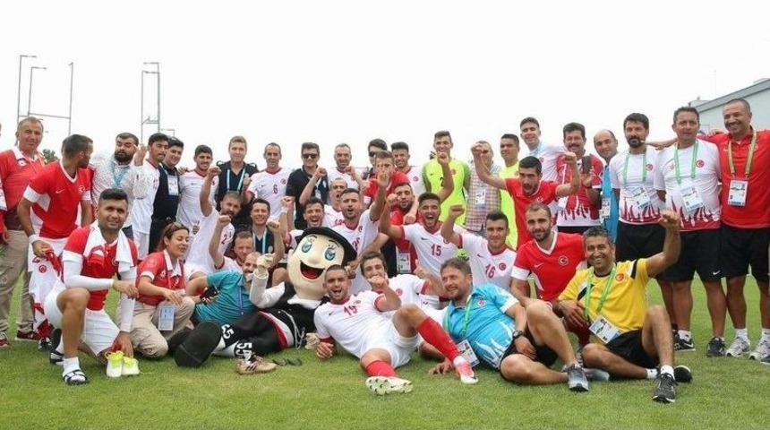 Ay Yıldızlılar Venez&uuml;ella&rsquo;yı 3&rsquo;ledi