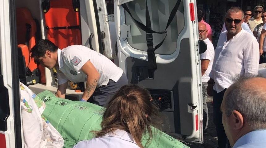 &Ccedil;anakkale&rsquo;de İskeleden Denize D&uuml;şen Kişi &Ouml;ld&uuml;