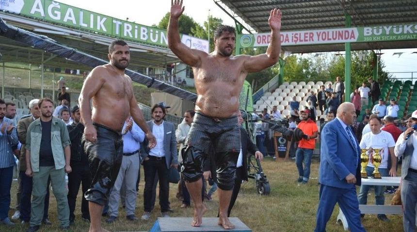 Aybastı Perşembe Yaylası Başpehlivanı Recep Kara