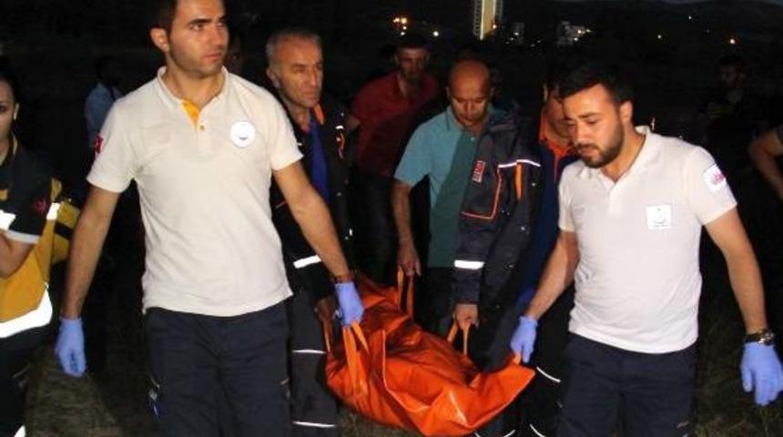 Balık Tutmak Için Girdiği Kızılırmak'ta Boğuldu