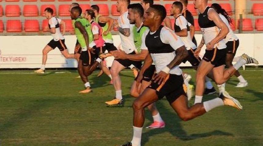 Galatasaray Topa Sahip Olma &Ccedil;alışması Yaptı