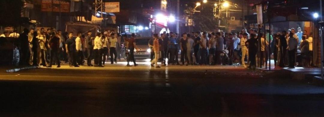 İki Grup Arasında &Ccedil;ıkan Silahlı Kavgaya Biber Gazlı M&uuml;dahale