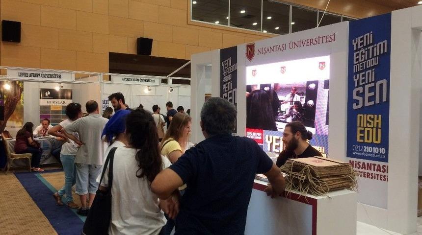 Nişantaşı &Uuml;niversitesi İstanbul Ve Antalya Tercih Fuarlarında &Ouml;ğrencilerle Buluştu