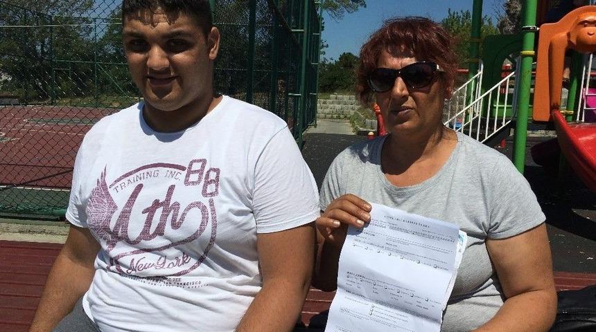 (özel Haber) Otizm Hastası Gence Dayak İddiası