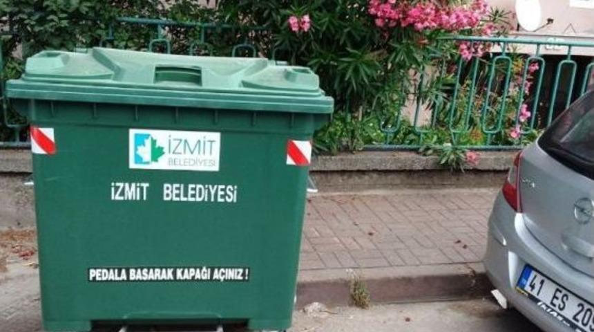 İzmit&rsquo;te &Ccedil;&ouml;p Konteynerleri Yenileniyor