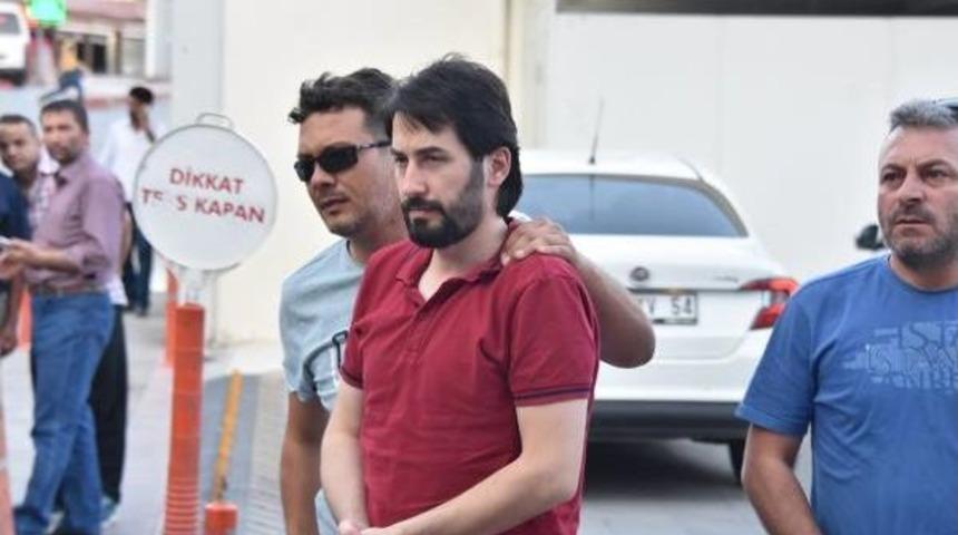 Fet&ouml;'n&uuml;n 'mahrem Abisi' Kovalamacada Polise &Ccedil;arptı