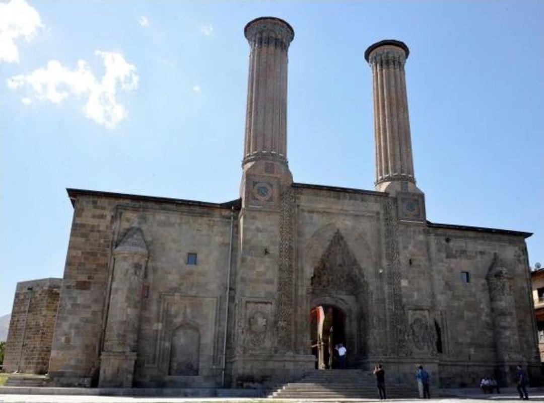 &Ccedil;iftte Minareli Medrese M&uuml;ze Olacak