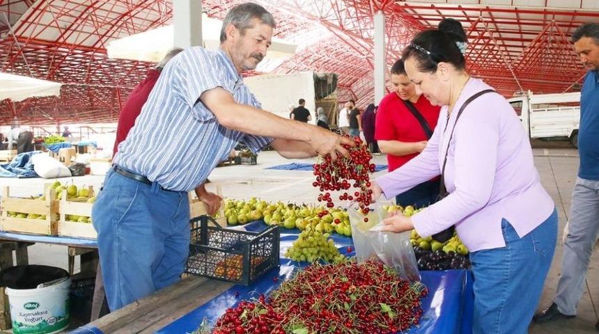 Sincan Belediyesi &Uuml;retici Pazarına Yoğun İlgi