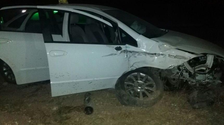 Karaman&rsquo;da Otomobille Minib&uuml;s &Ccedil;arpıştı: 8 Yaralı