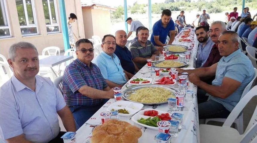 Başkan Yağcı, Cumalık&ouml;y&rsquo;deki Harman Pilavı Etkinliğine Katıldı