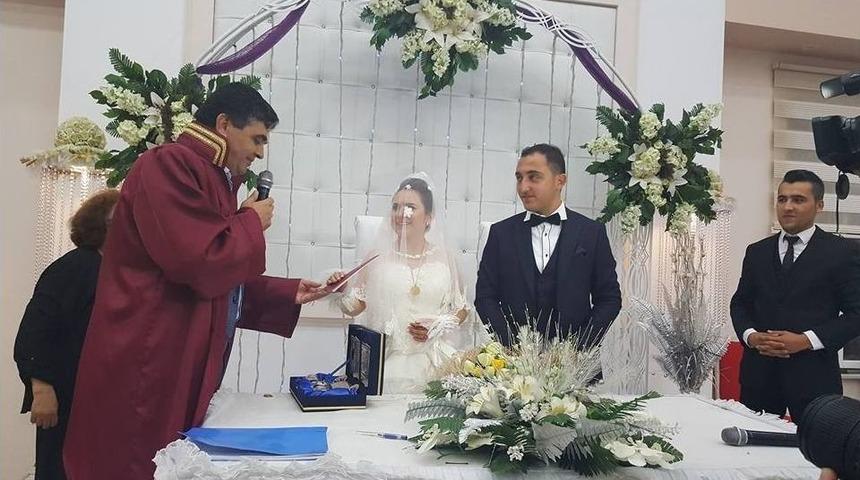 Başkan Yal&ccedil;ın, Gen&ccedil; &Ccedil;iftin Nikahını Kıydı