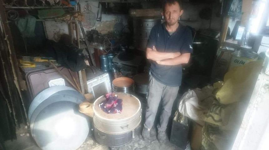 Unutulmaya Y&uuml;z Tutmuş Tenekecilik Mesleğini Aslanapa&rsquo;da Yaşatılıyor