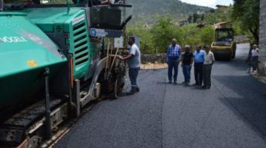 Akseki Akşahap Yoluna Sıcak Asfalt