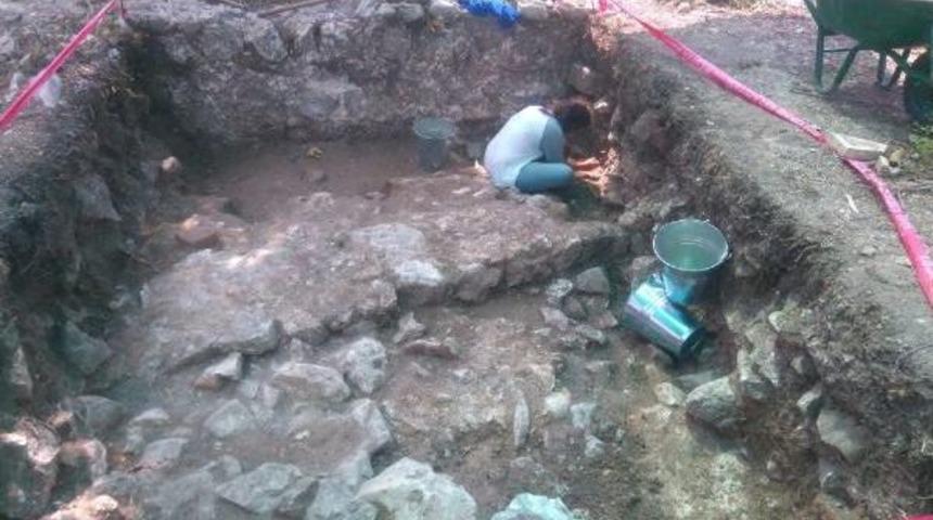 G&ouml;lyazı&rsquo;Daki Nekropol Ve Kutsal Alan Kazıları Sona Erdi