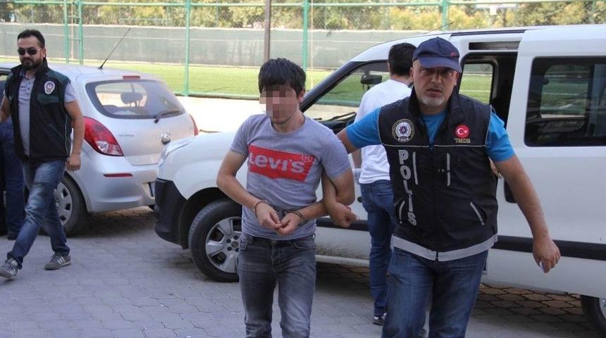 Uyuşturucu Ticaretine 2 G&ouml;zaltı