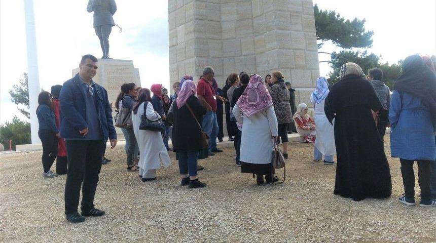 İlk Defa &Ccedil;anakkale&rsquo;yi G&ouml;rd&uuml;ler