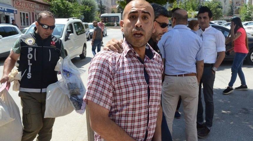 Vatanı Kurtardığını İddia Eden Uyuşturucu Satıcısı