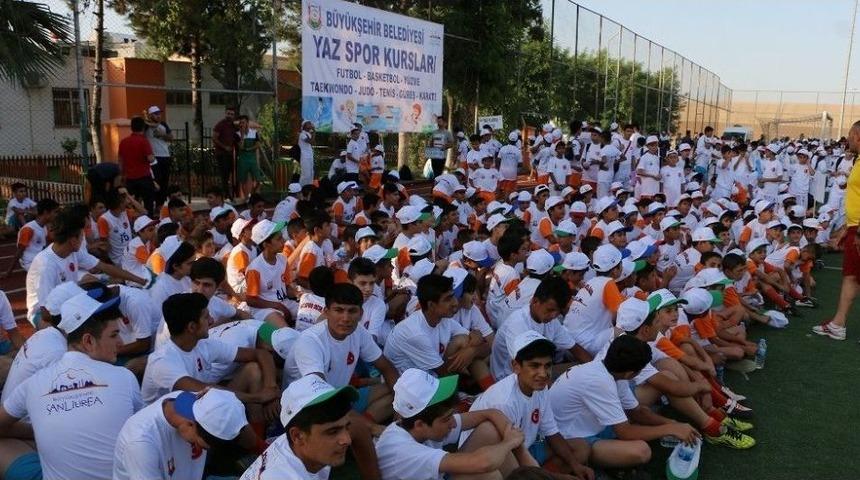 B&uuml;y&uuml;kşehir Belediyesi Yaz Okulların Startını Verdi