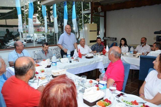 Başkan Eşkinat Yelken Kulüplerini Yemekte Ağırladı