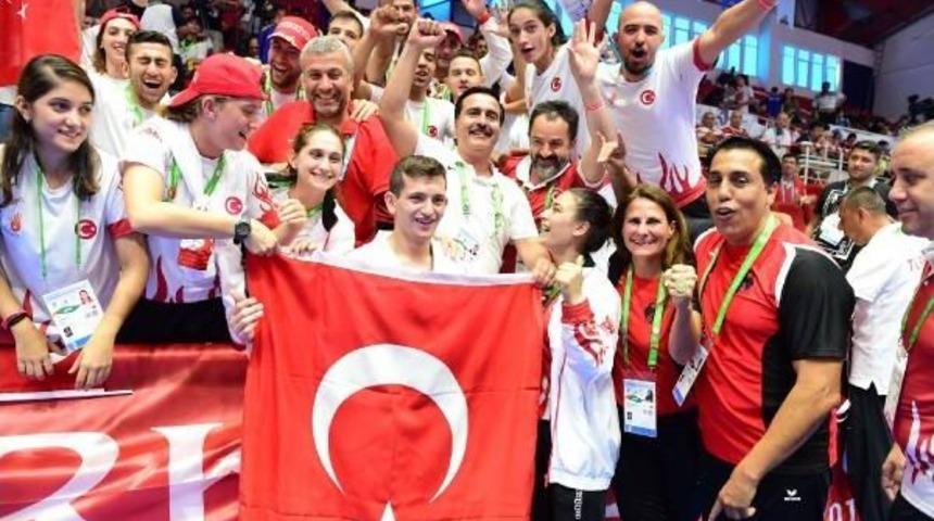 İşitme Engelliler Olimpiyatlarında Karatede 2 Madalya