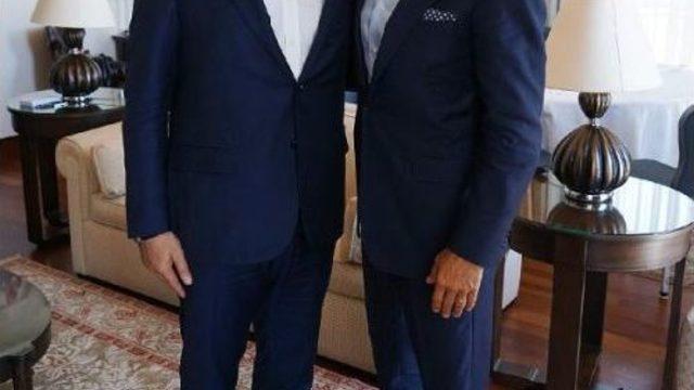 Türk Hava Yolları, Dr. Mehmet Öz Ile Global Çapta Işbirliğine Imza Atıyor