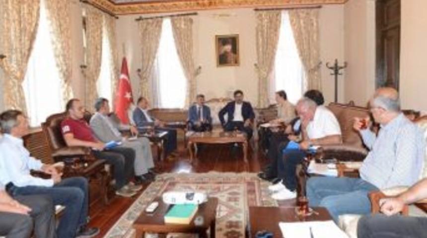 Karayolları Yatırımlarını Değerlendirme Toplantısı Yapıldı