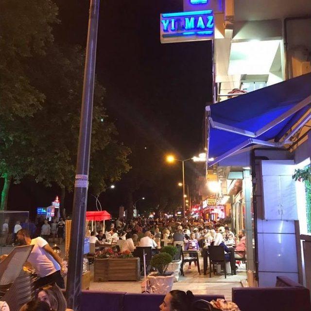 Çınar Caddesi Asfalt Çalışması Tamamlanınca Normale Döndü