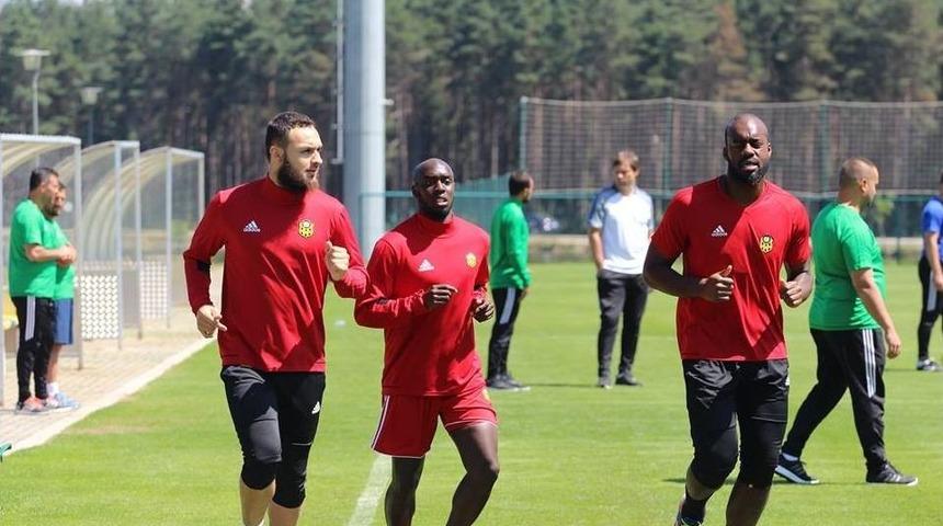 Evkur Yeni Malatyaspor&rsquo;da Sağlam 6 Futbolcuyu G&ouml;zden &Ccedil;ıkardı