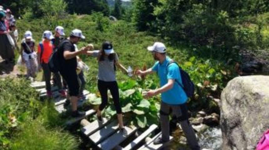 Minik K&acirc;şiflerin Doğa İle İmtihanı