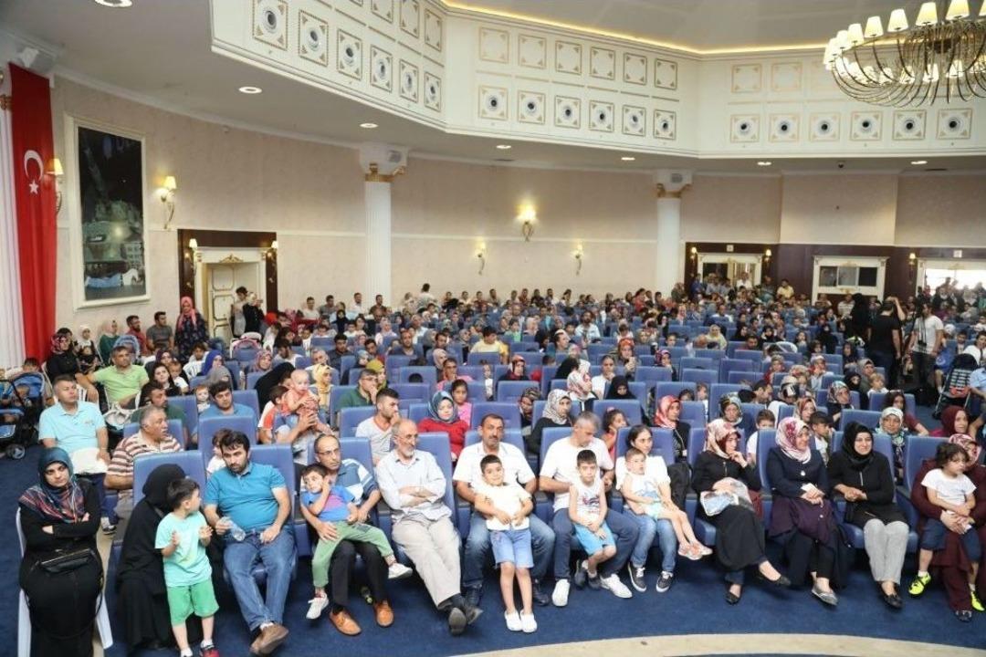 S&uuml;nnet Heyecanı Başladı, Kıyafetleri Dağıtıldı