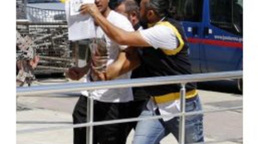 Alanya&rsquo;da Silahlı Saldırgan Yakalandı