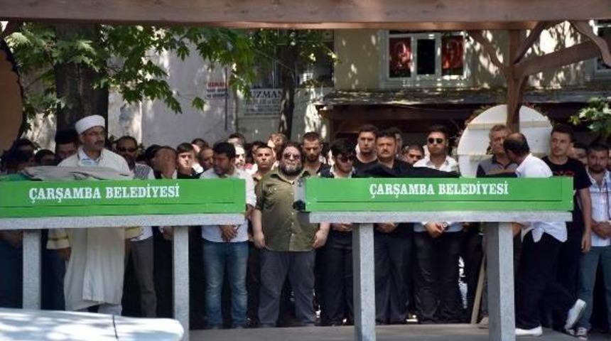 Silahlı Saldırıda &Ouml;len 2 Oğlunun Cenazesine &Ouml;zel Izinle Katıldı