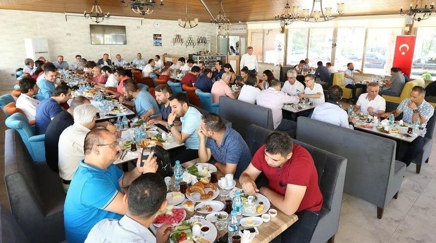 Başkan G&uuml;rlesin Basın Mensuplarıyla Buluştu