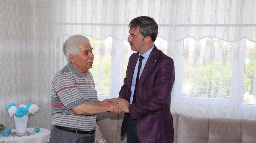 Başkan Şirin&rsquo;den Muhtar Yaşar&rsquo;a &rsquo;ge&ccedil;miş Olsun&rsquo; Ziyareti