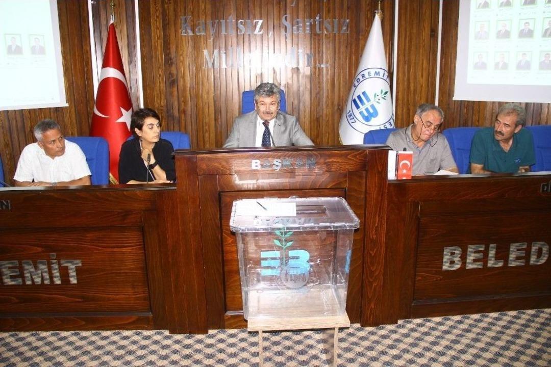 38 G&uuml;n G&ouml;revden Alınan Başkanın Yerine Vekil Se&ccedil;ildi