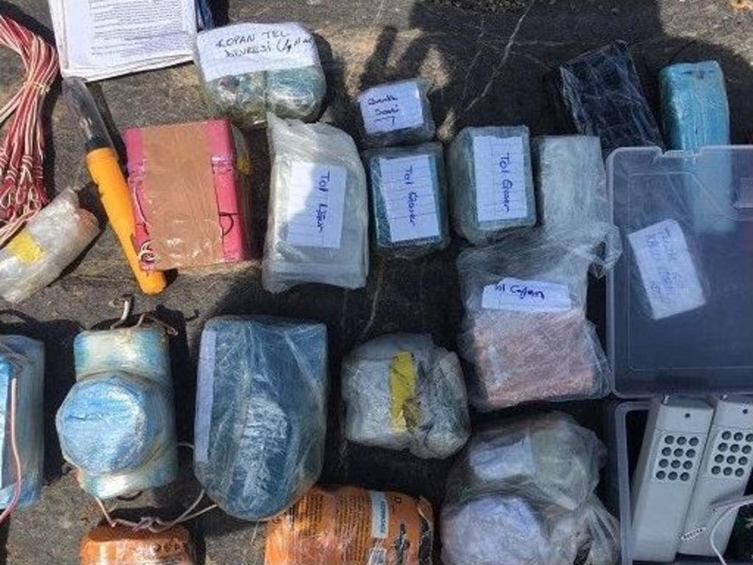 Hakkari&rsquo;de 9 Ter&ouml;rist Etkisiz Hale Getirildi