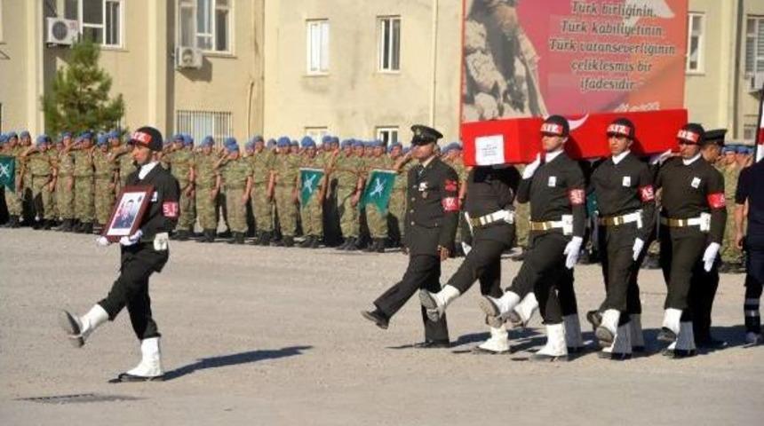 Baykan'da Ter&ouml;r Saldırısı: 1 Asker Şehit, 2 Asker Yaralı (3)