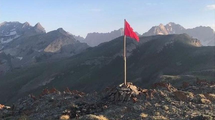 Hakkari'de 9 Pkk'lı &Ouml;ld&uuml;r&uuml;ld&uuml;, En Y&uuml;ksek Rakımlı &Uuml;s B&ouml;lgesi Oluşturuldu