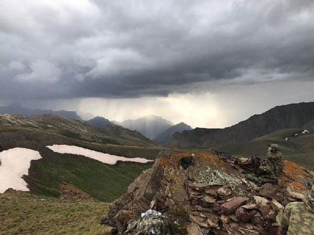 Hakkari'de 9 Pkk'lı Öldürüldü, En Yüksek Rakımlı Üs Bölgesi Oluşturuldu