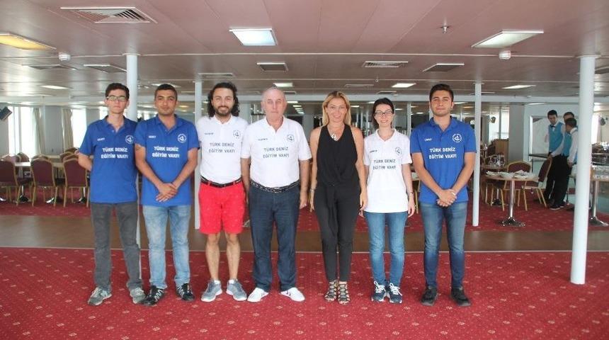 Y&uuml;zer &Uuml;niversite Marmaris&rsquo;te