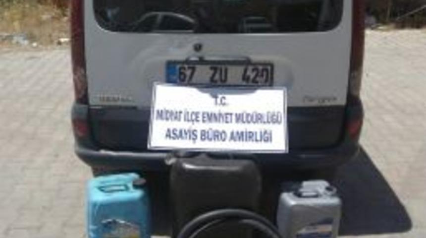 Hayvan Hırsızlığından Aranan Zanlı Mazot &Ccedil;alarken Yakalandı