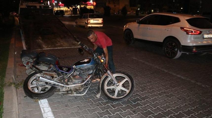 Karakolda G&ouml;revli Sivil Memur Ge&ccedil;irdiği Kazada &Ouml;ld&uuml;