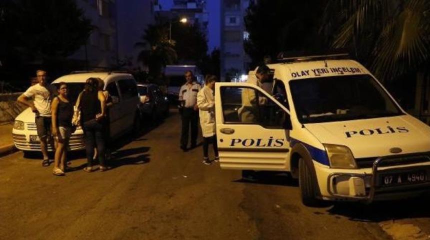 Antalya&rsquo;Da Deney Patlaması: 1&rsquo;I Ağır 3 Yaralı