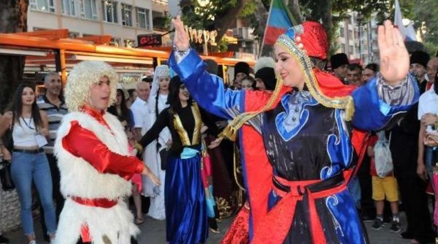 14. Yalova Uluslararası Kafkas Dans Ve M&uuml;zik Festivali Kortejle Başladı
