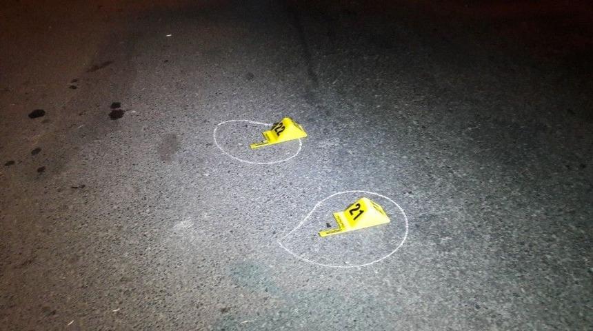 Bah&ccedil;elievler&rsquo;de İki Aile Arasında Silahlı Kavga: 3 Yaralı