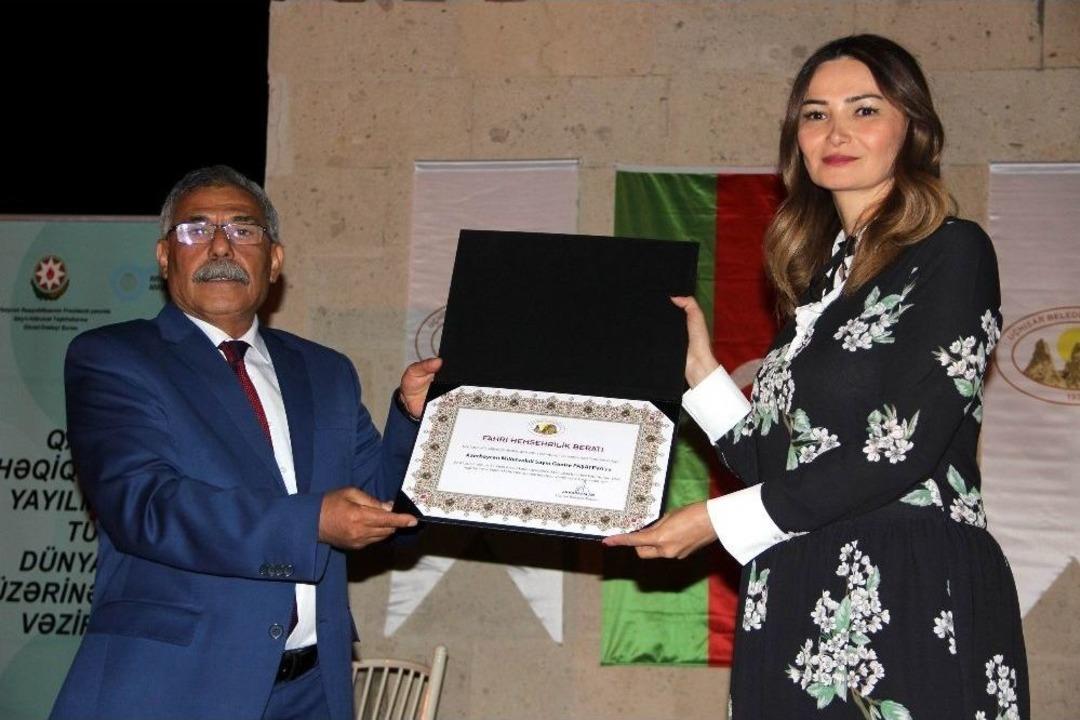 Kapadokya&rsquo;da Azeri R&uuml;zgarı Esti