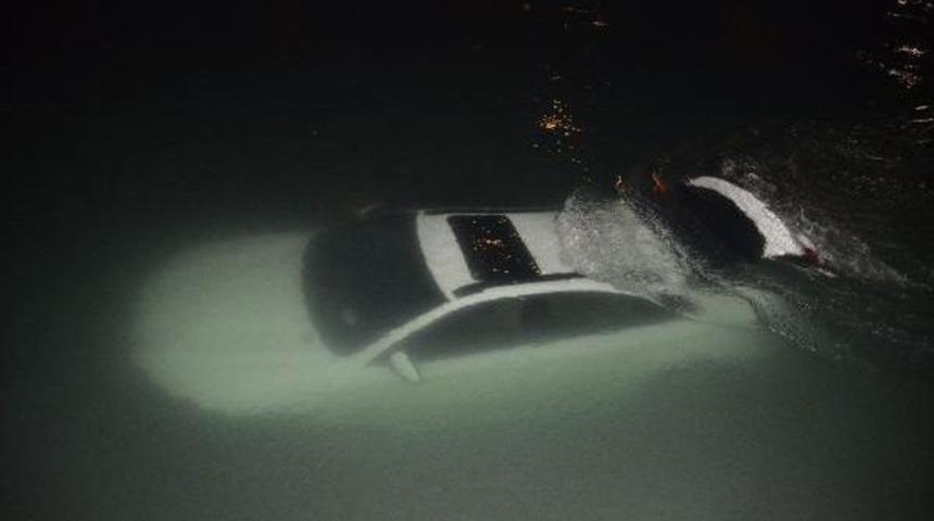 Sulama Kanalına U&ccedil;an Cipin S&uuml;r&uuml;c&uuml;s&uuml;n&uuml; Kurtardı